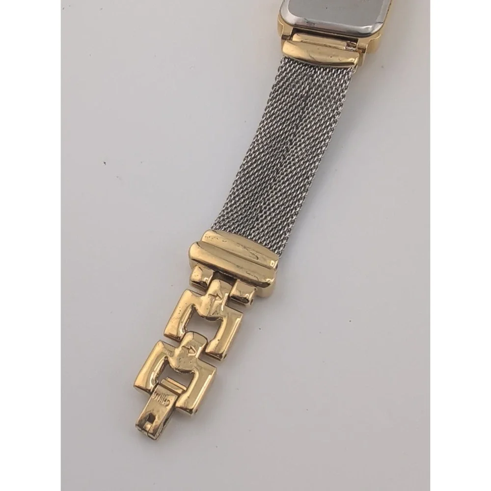 Gloria Vanderbilt II Women's Watch 20mm Case Mesh Metal Band- New Battery